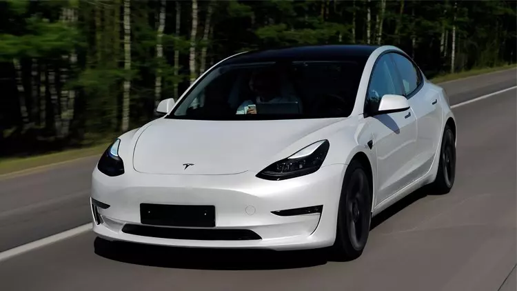 Tesla Model Y Türkiye'ye Özel İnanılmaz Bir İndirim Yaptı