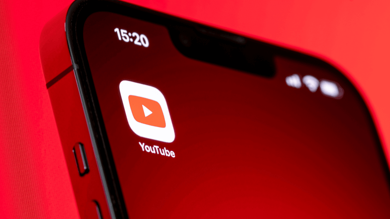 YouTube Premium Abonelerine Yapay Zeka Destekli 'İleri Atla' Özelliği Geliyor