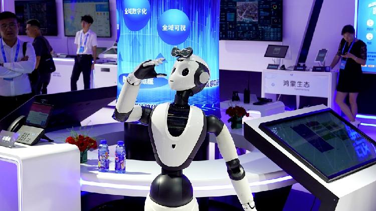 Çin'in Robot Yasaları Şanghay, İlk İnsansı Robot Yönetmeliğini Yayımladı