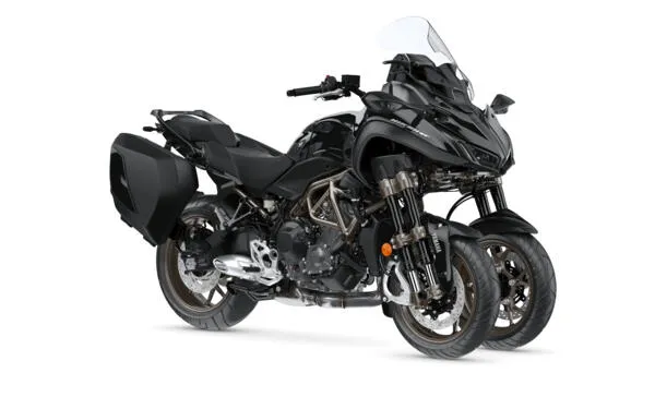 2023-Yamaha-LMWTRDX-EU-Yamaha_Bl