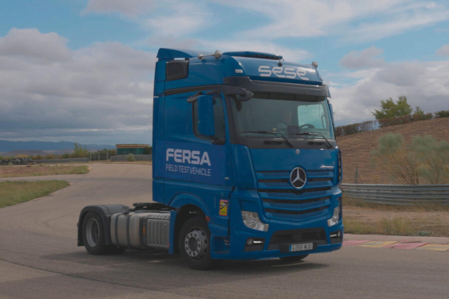 fersa-lorry-front-quarter