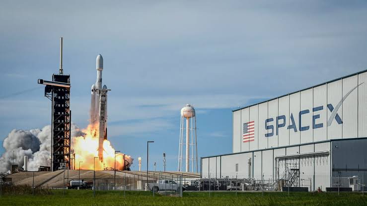 SpaceX’in Starship’i 2025’te Mars Yolunda: İşte Detaylar