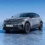 2025 Renault Megane E-Tech Tanıtıldı: Fiyatı, Menzili ve Çığır Açan Özellikleri!